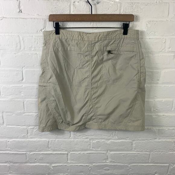 Columbia Women's Titanium Hiking Mini Skirt Low Rise Tan Khaki Size 10 - Picture 2 of 4